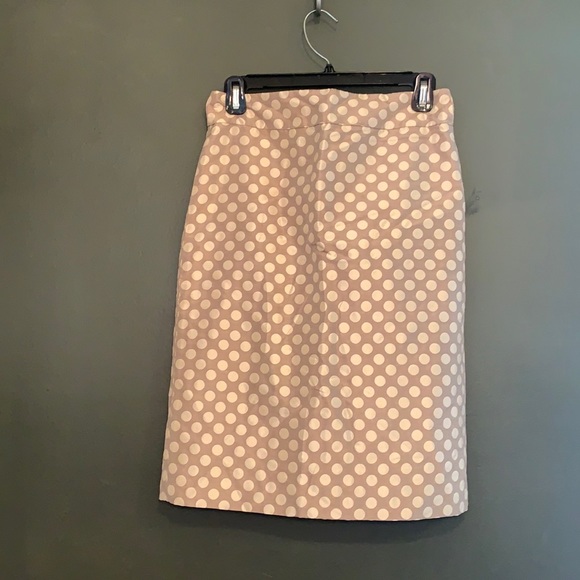 J. Crew Dresses & Skirts - [J. Crew] Beige Polka Dot Pencil Skirt - Size 2